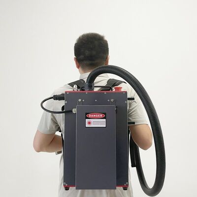 نوع کوله پشتی ماشین تمیز کننده لیزری دستی 100 وات تجهیزات حذف رنگ لیزر فیبر